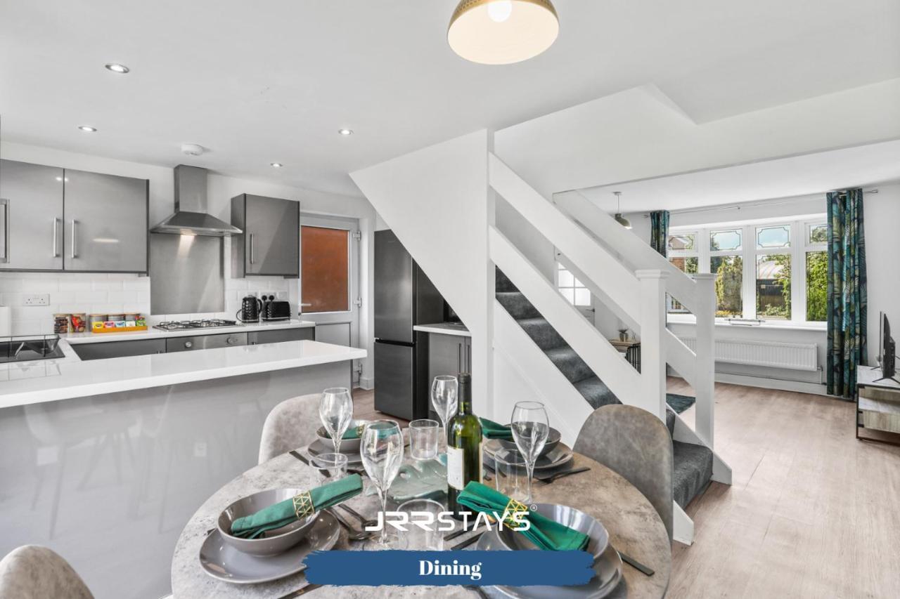 Wolverhampton - Amazing 3 Bedroom, Sleeps 6, Wi-Fi - Jrr Stays Exterior foto